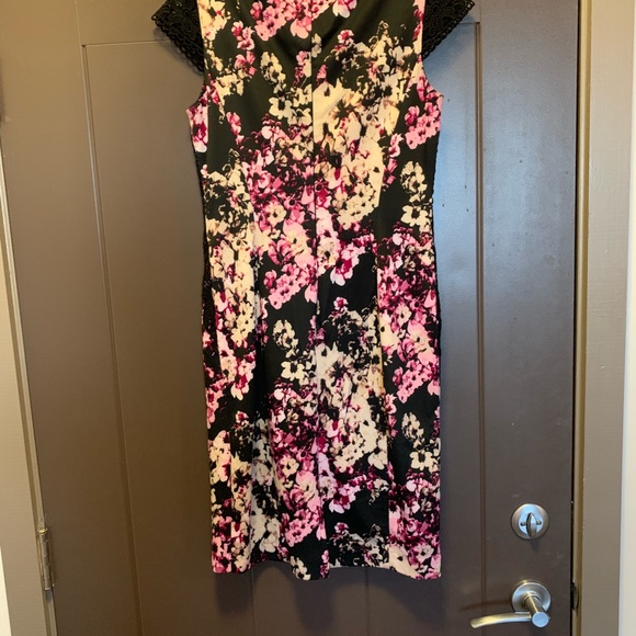 Antonio Melani Size 4 Scuba dress - Picture 3 of 7